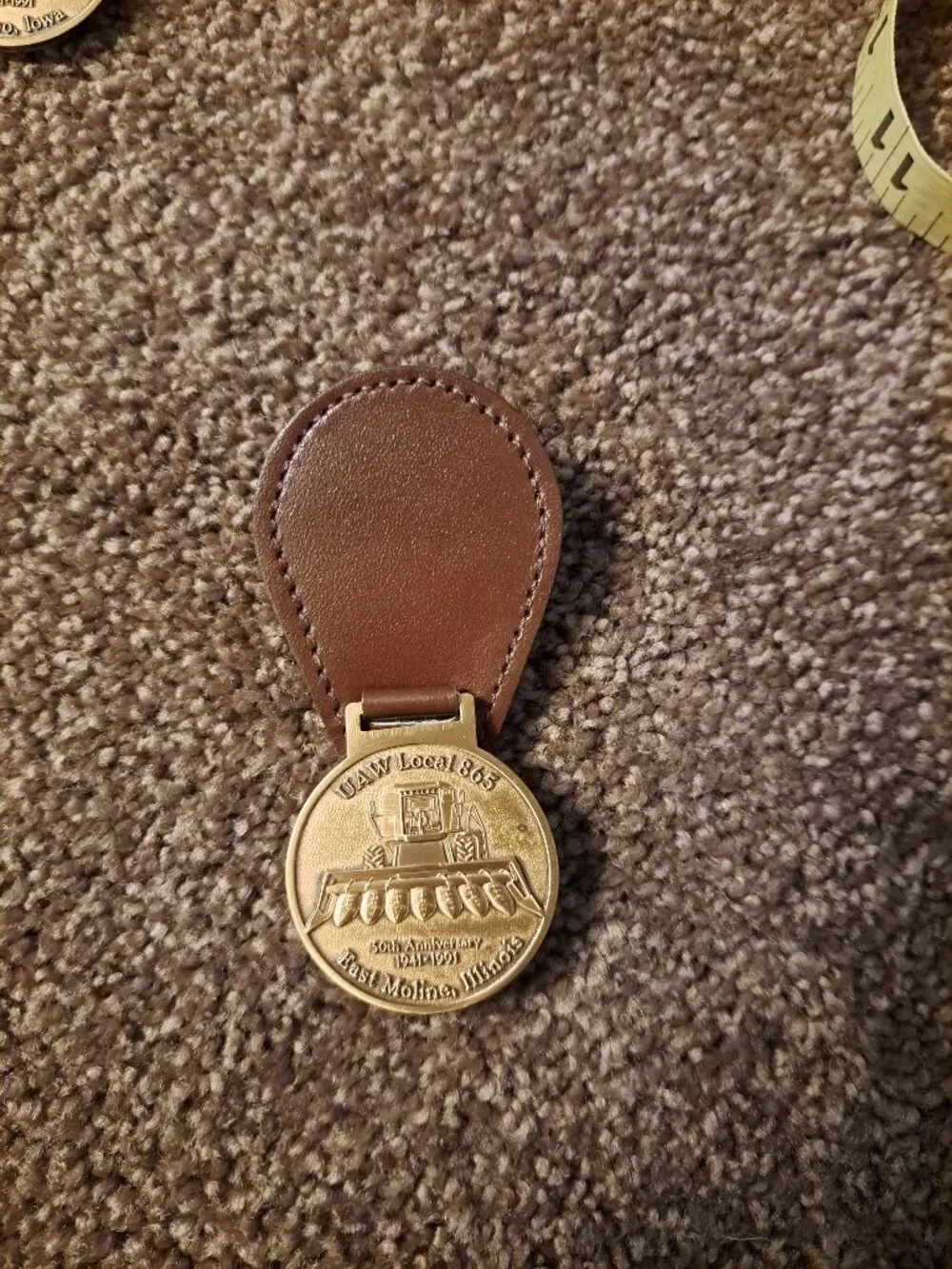 Vntg John Deere East Moline,Illinois 91 UAW Local 865 50th Anniversary Keychain